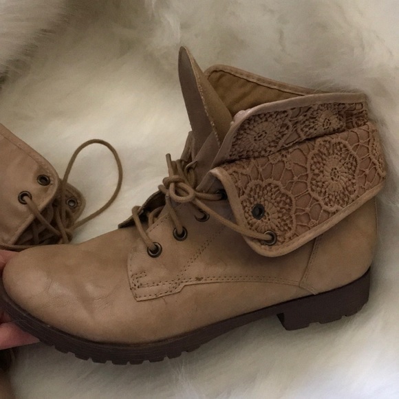 Z London Tan Fold-Over Boots - Picture 2 of 6